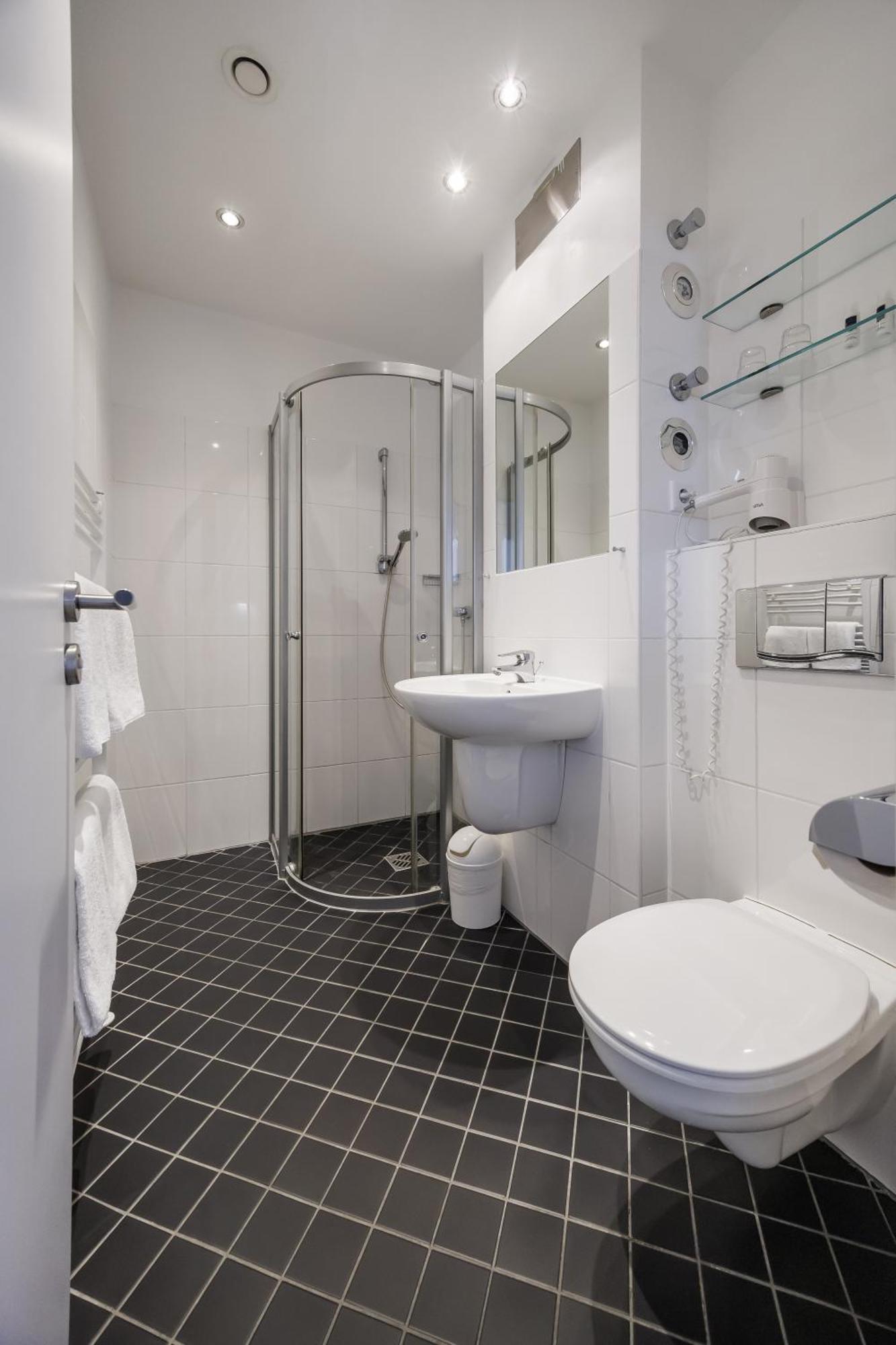 Luetzow Hotel 3*