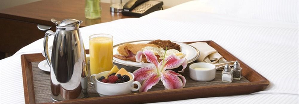 Lützow Hotel 3*